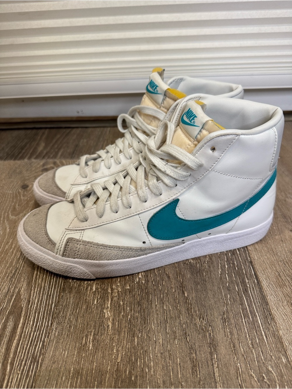 Nike Blazer Mid '77 Vintage High Top Sneakers - White with Teal Swoosh JH